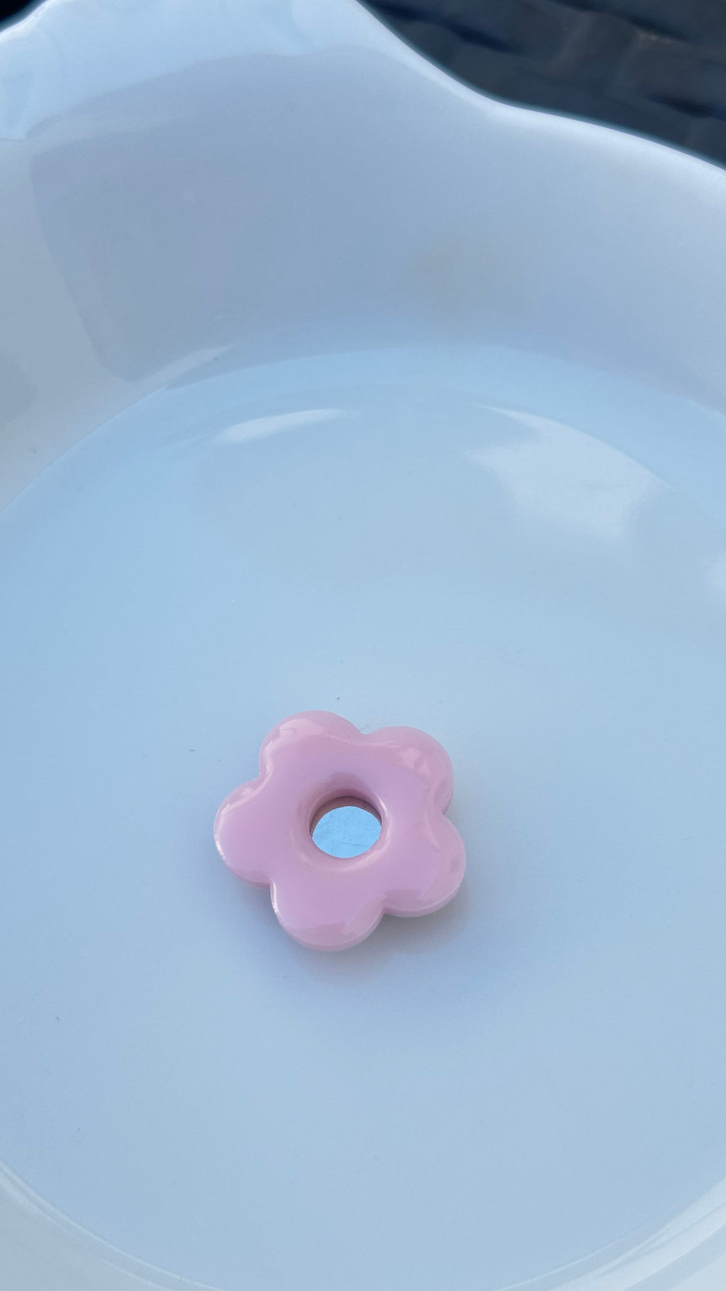 Titi bouton petite fleur rose baby