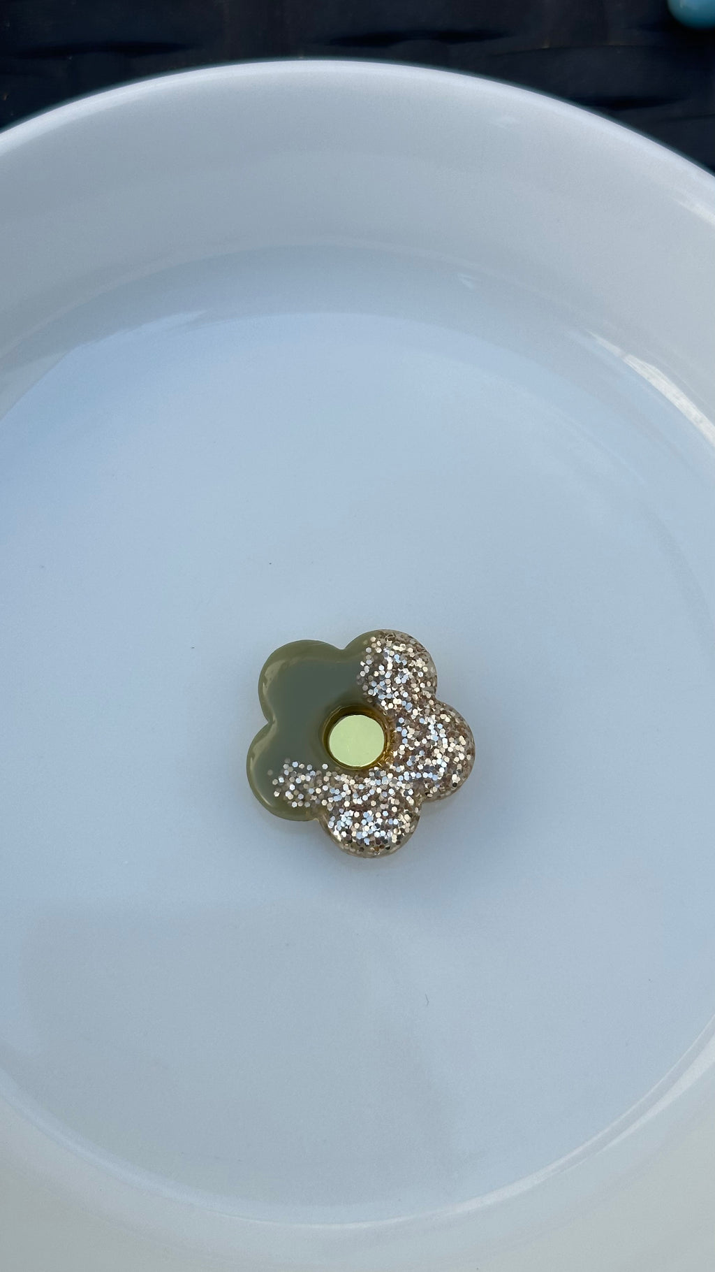 Titi bouton petite fleur sauge et mordoré