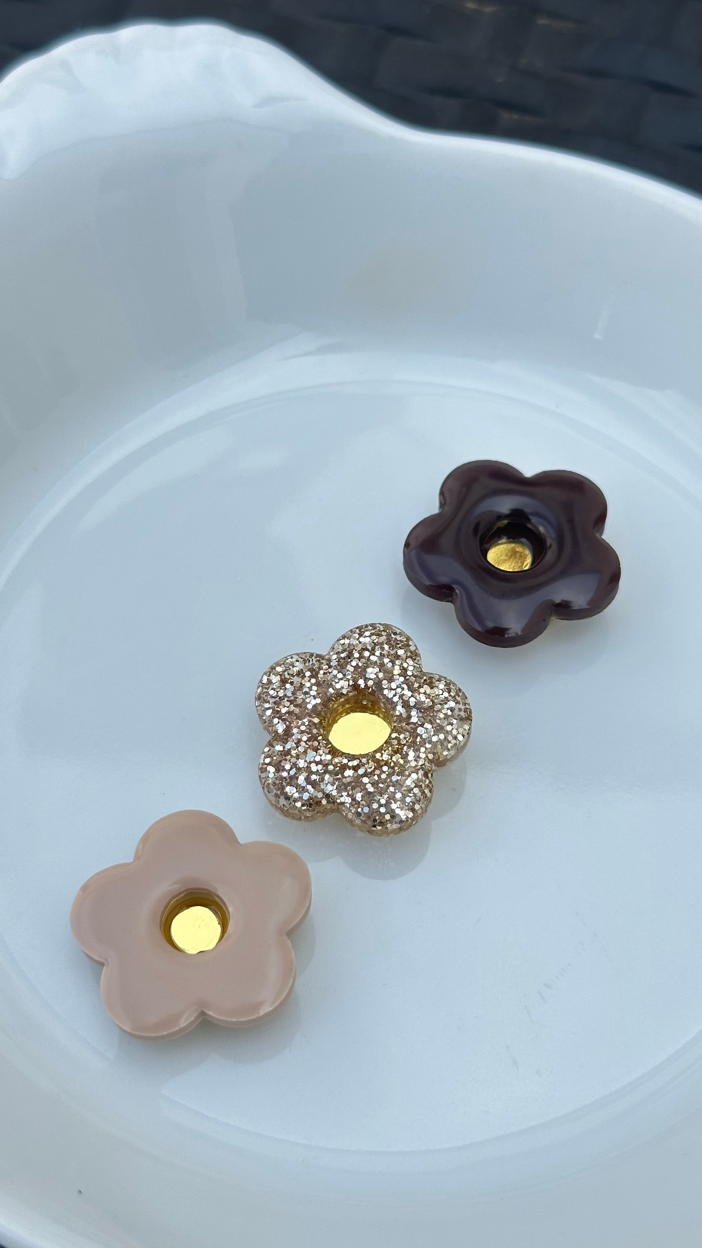 Titi bouton choco petite fleur