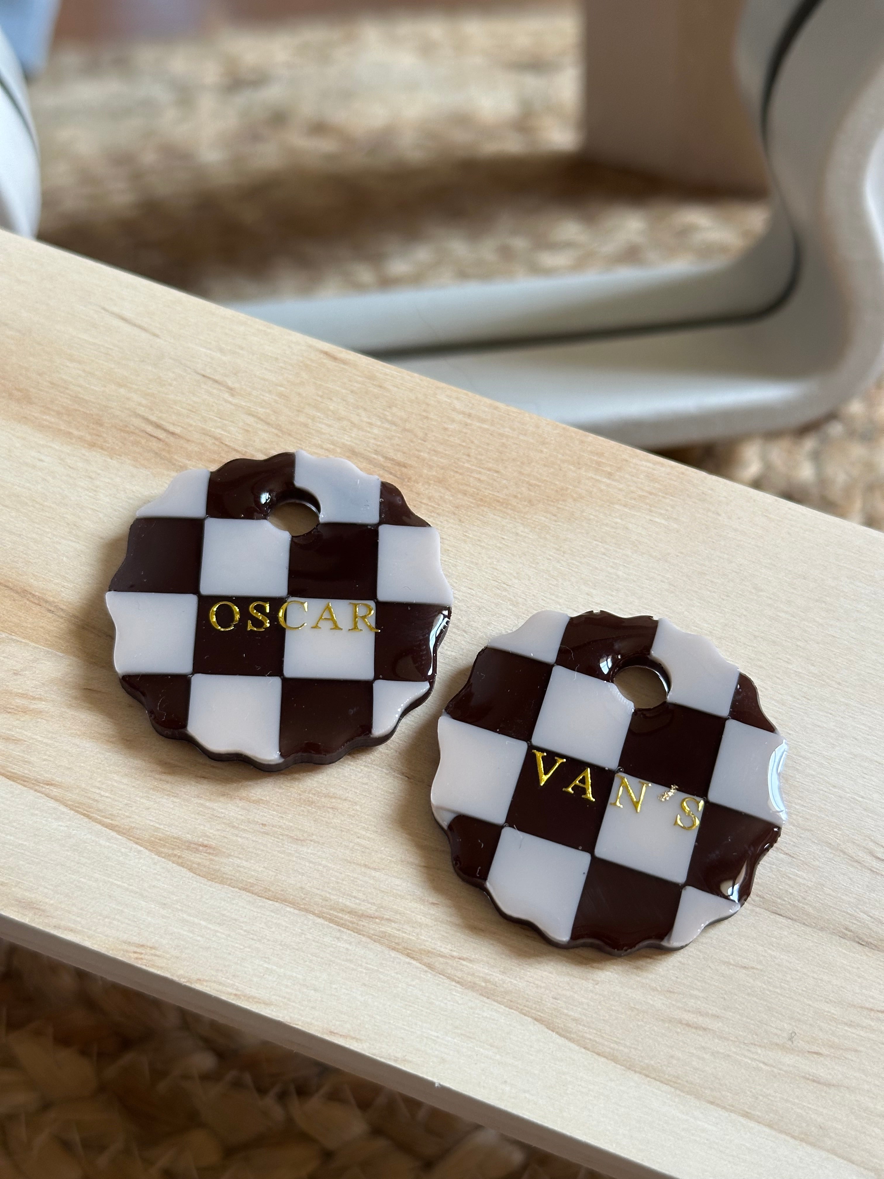 Médaille tartelette damier choco beige