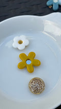 Titi bouton Grande fleur jaune