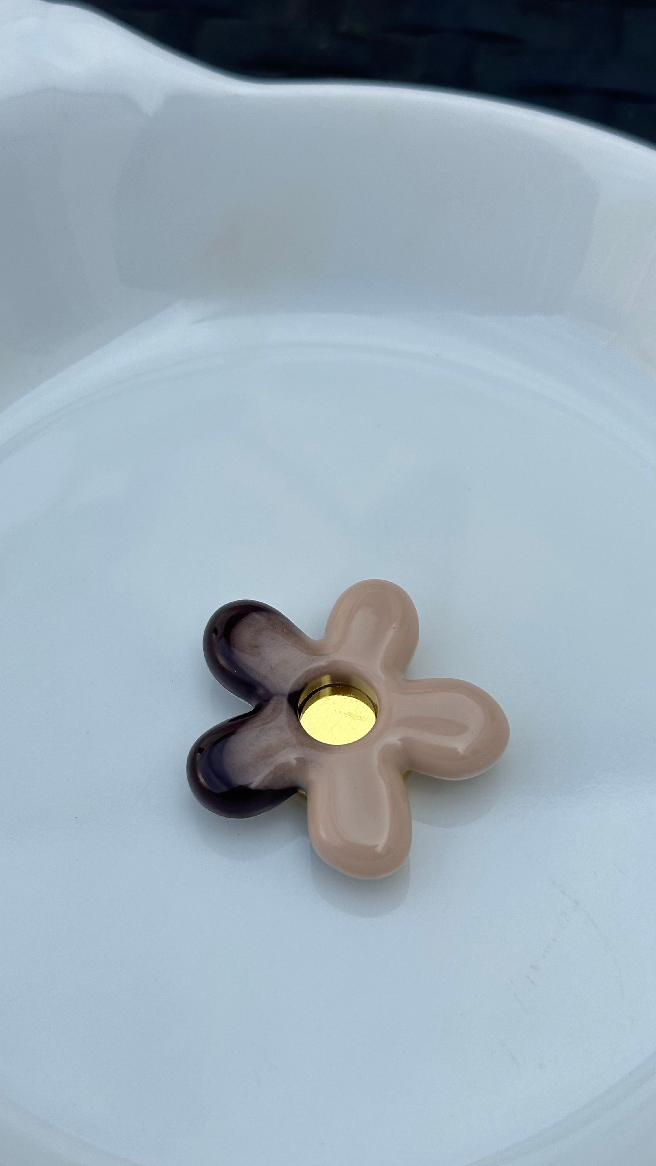 Titi bouton beige et choco