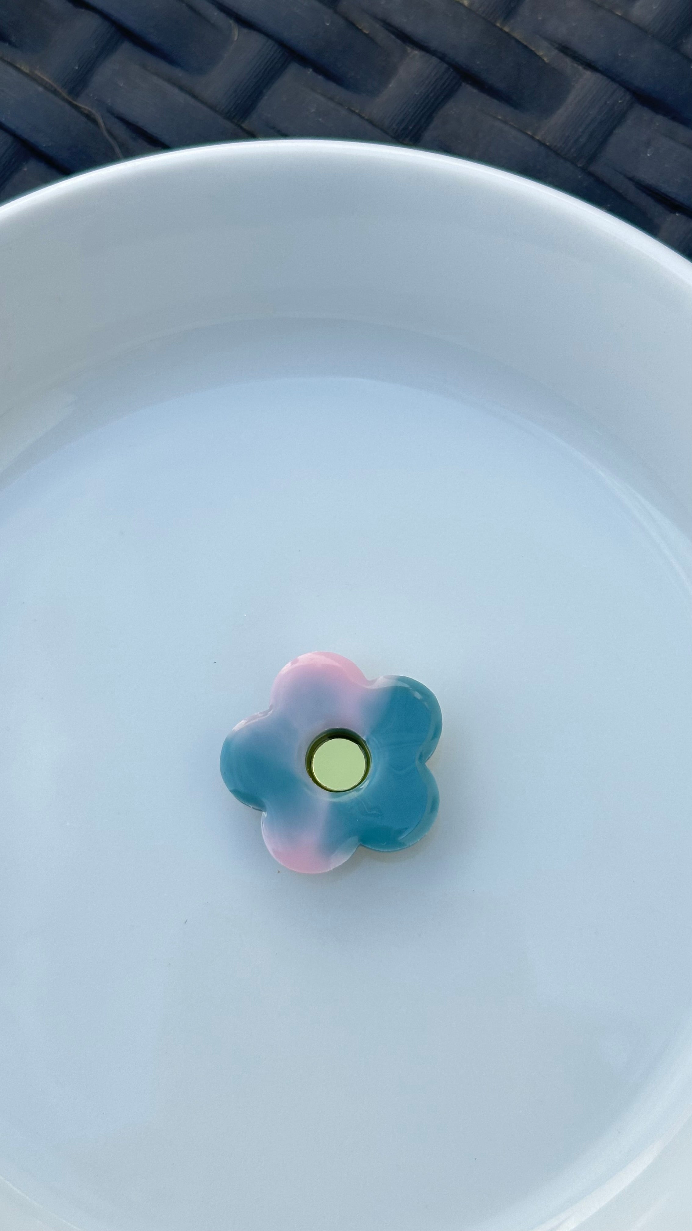 Titi bouton petite fleur rose baby et bleu céladon
