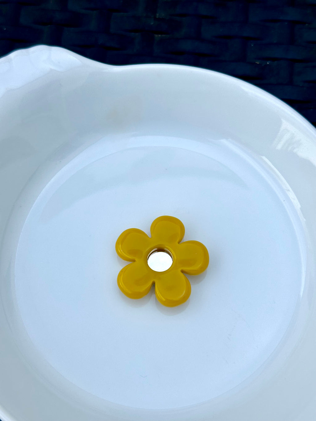 Titi bouton Jaune
