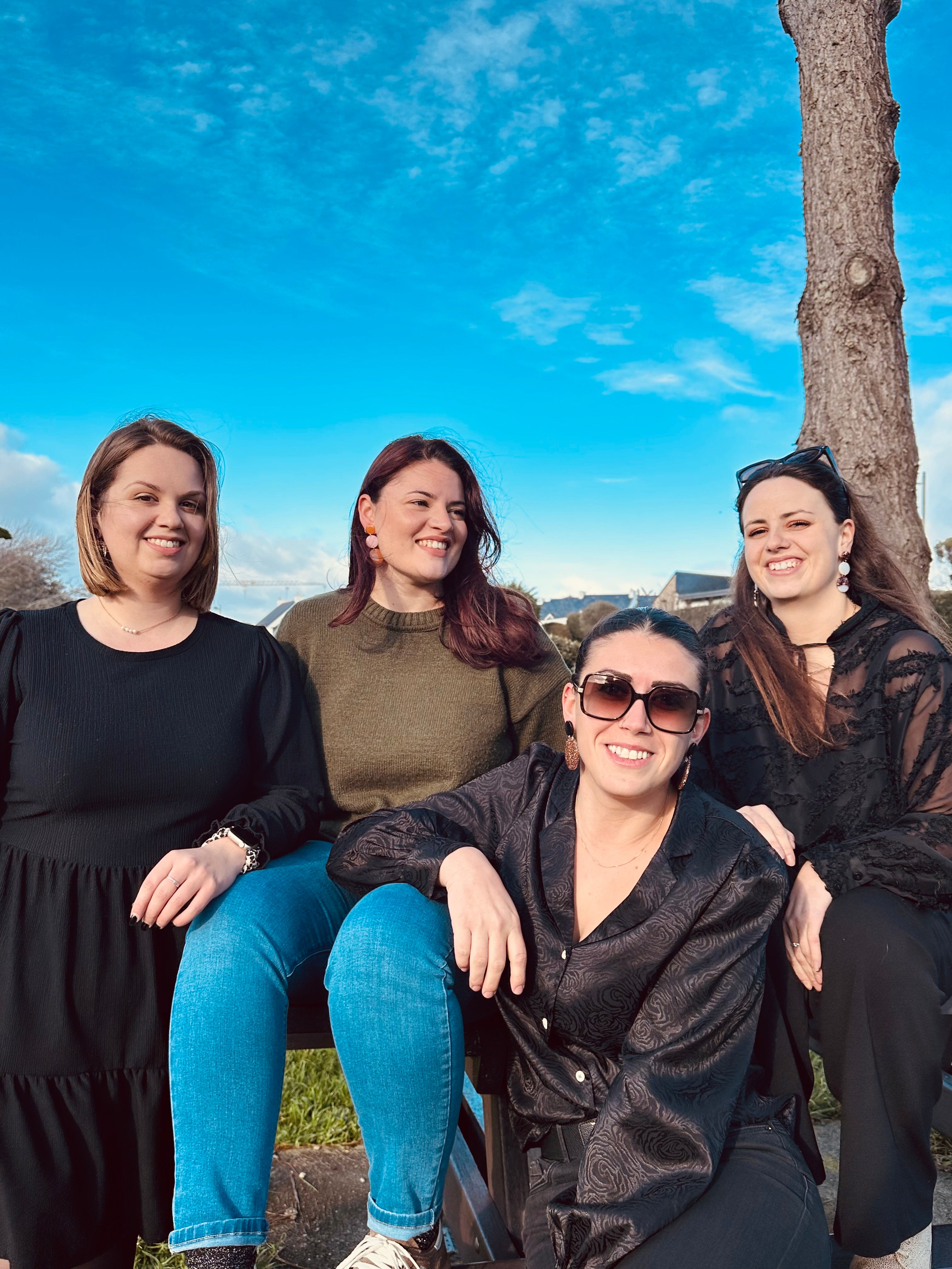 Boucles Laura blanche pailletée rose